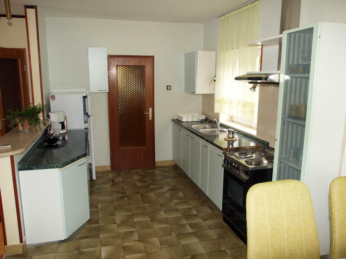 Apartman Marija II Omišalj Buitenkant foto